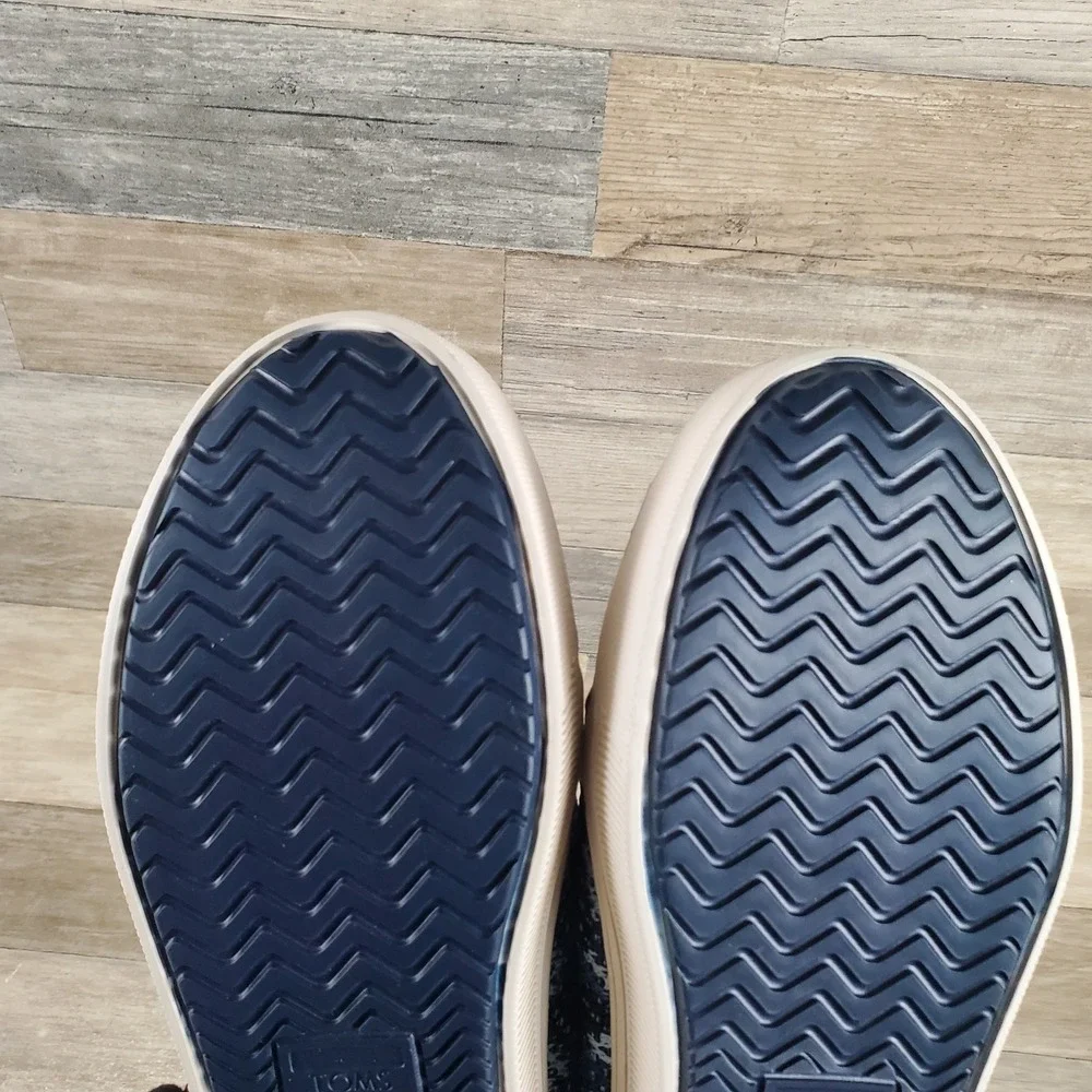 Toms Trvl Lite Low Mens Shoes Sz 8 Navy Flecktarn Camo Round Toe Casual Sneakers